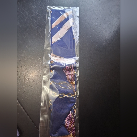 TWILLY'S New Colorful Twilly Scarf Collection - Picture 4 of 5